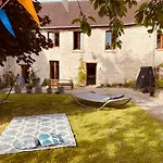 Hébergement de vacances Maison De Famille Du 17ème Siècle I Proche Senlis Chantilly Compiègne Astérix Paris