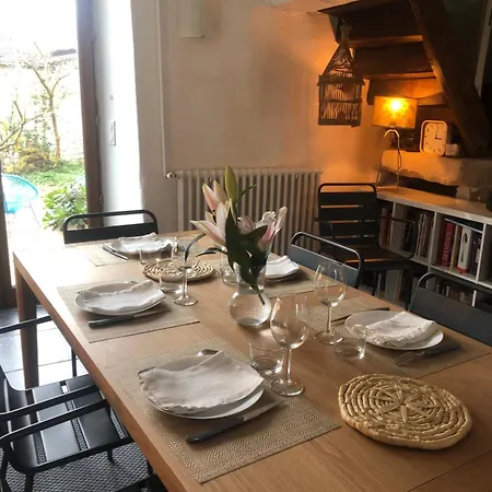 Vakantiehuis Maison De Famille Du 17eme Siecle I Proche Senlis Chantilly Compiegne Paris *