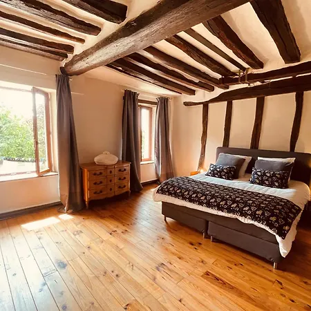 Maison De Famille Du 17eme Siecle I Proche Senlis Chantilly Compiegne Paris Vakantiehuis