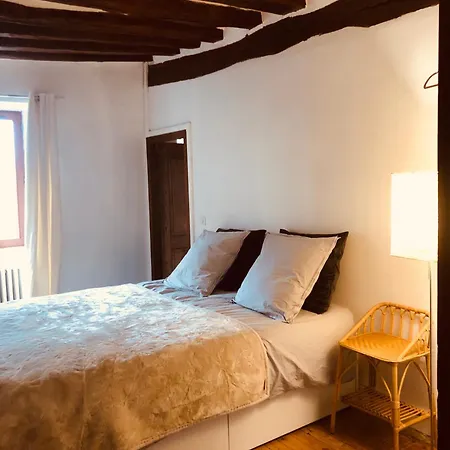 Maison De Famille Du 17eme Siecle I Proche Senlis Chantilly Compiegne Paris Vakantiehuis Pontpoint