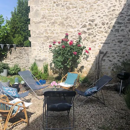 Maison De Famille Du 17eme Siecle I Proche Senlis Chantilly Compiegne Paris Vakantiehuis