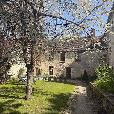 Maison De Famille Du 17e Avec Jardins I Proche Forets, Senlis, Chantilly, Compiegne, Asterix Et Paris Holiday home